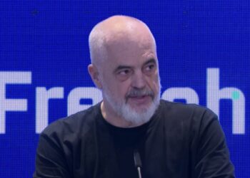 “Voto 5!”, Rama ftesë prindërve: Me një votë për PS fëmijët tuaj marrin pashaportën e BE