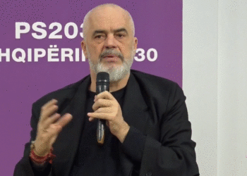 Rama takim me të rinjtë e PS në Tiranë: Këtë mandat do kapim trenin e BE, kemi ende punë përpara