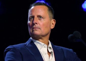 Grenell shpërndan reagimin e Ramës ku e quan Specialen “tribunal i turpshëm” pasi s’e lejuan Thaçin në varrimin e të atit