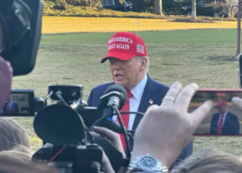 Trump me gazetarët: Zelensky e kaloi kufirin/ Presidenti amerikan: SHBA dëshiron paqe, jo një luftë të pafund