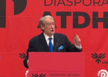 “Askush nuk do e besonte po t’ua thosha 3 muaj më parë”, Berisha: Mbështetja ndërkombëtare për opozitën po rritet! Kryestrategu i Trump në krah të PD