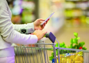 Rritja e çmimeve, konsumatorët shqiptarë po orientohen drejt mallrave të lira