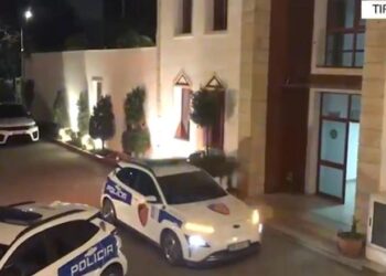 Arrestohet hajduti i monopatinave dhe biçikletave në Tiranë! Shfrytëzonte edhe dy të mitur për grabitjet