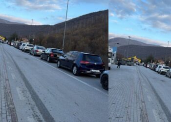 Emigrantët shqiptarë kthehen pas disa ditëve pushime! Fluks mjetesh në Kapshticë, pala greke më pak sportele se ajo shqiptare