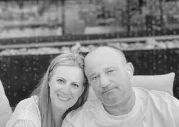 “Fatkeqësisht e humbëm betejën”, bashkëshortja e Andis Harasanit: Luftoi fort për ne, nuk rreshti së dhuruari dashuri