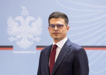 Aleanca ushtarake, Vengu i përgjigjet Vuçiç: Nuk është traktat i fshehtë në dëm të fqinjëve, por një bashkëpunim i natyrshëm mes tre shtetesh sovrane!