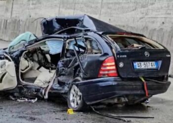 Shpejtësia tej normave, shkaku kryesor i aksidenteve. Ekspertët: Gjobat s’bëjnë punë, duhen hequr patentat