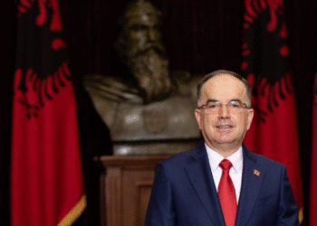 Festa që simbolizon rilindjen/ Begaj uron besimtarët bektashinj: Gëzuar Sulltan Novruzin, sjelltë begati e mirësi në çdo vatër
