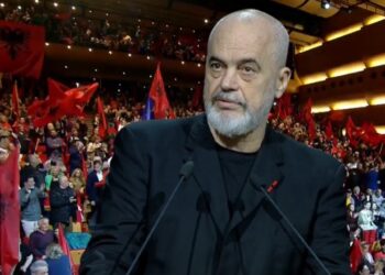 “Kënetat nacionaliste kanë bërë lëmsh dynjanë”, Rama në Athinë: Ligji i luftës është absurd, duhet të hiqet!