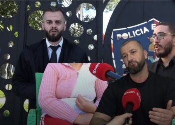 I përdorën identitetin për publikim materialesh intime, kërcënohet me vdekje 17-vjeçari