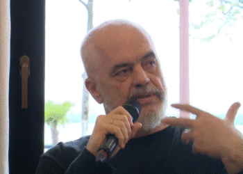 Rama ironizon kandidatët e PD në Shkodër: Personazhe groteskë, të vjen zor t’u përmendësh emrat…