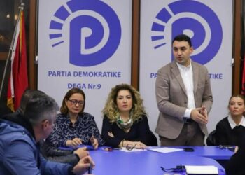 11 Maji/ Këlliçi prezanton kandidatet për deputete në Njësinë 9 në Tiranë: Modele të qytetarisë dhe të respektuara