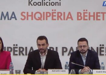 Lapaj prezanton kandidatët e “Nisma-Shqipëria Bëhet”: Do tentojnë t’ju blejnë! Detyra jonë, të çajmë sistemin