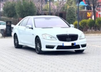 VIDEO / Aksidenti me 4 të vdekur, ky është Benzi me të cilin udhëtonin të rinjtë, i përshtatur me impiant gazi
