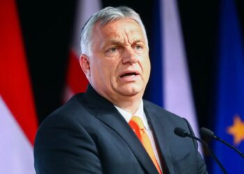 “Keni 72 orë të pajiseni me ushqimet bazë”, Orban reagon ndaj thirrjes së BE: Brukseli po përgatitet për luftë