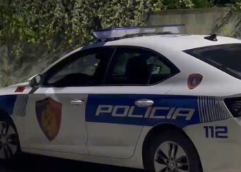 Zbulohet një shtëpi bari në Laknas! Disa të arrestuar, mes tyre një punonjës i OSHEE