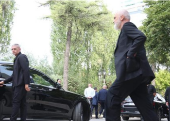Zgjedhjet/ Socialistët i japin rëndësinë e duhur diasporës, Rama dhe drejtuesit politikë përqendrojnë fushatën në Itali dhe Greqi! Vendoset slogani?!