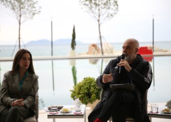 Rama ‘dush të ftohtë’ operatorëve turistikë: Nëse nuk doni kontrolle, paguani detyrimin te bashkia! Beni hile me deklarimin