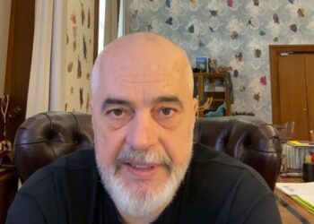 Rama: Populli shqiptar të jep ujë në bisht të lugës, t’i marrin të keqen kush e përflet
