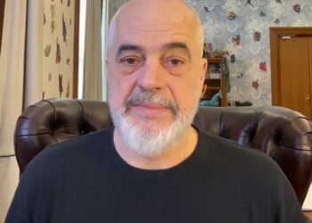 “Aleanca për Kënetën Madhështore”, Rama ironizon opozitën: Jenisheri luftë për pushtet me Gjuzin