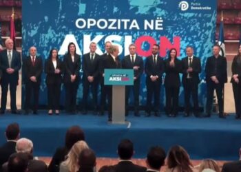 Berisha fushatë në Shkodër me “të pandehurit e SPAK”, fton euroatlantikët të braktisin Bashën: Kthehuni!