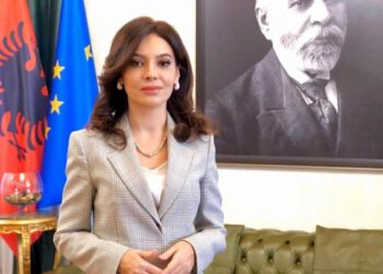 8 Marsi/ Spiropali: Shoqëria shqiptare, e përmbushur dhe e denjë vetëm kur gruaja të jetë plotësisht e respektuar