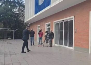 Sonte afati i fundit për dorëzimin e koalicioneve në KQZ, mbërrin në selinë e PD Blushi i Metës