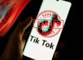 “TikTok” ende funksional në Shqipëri, bllokimi zyrtar shtyhet me 9 ditë! Fazat e procesit të mbylljes së platformës