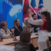 Fushata opozitare, Berisha i sjell kërcimtare folklorike Doris Pack (VIDEO)