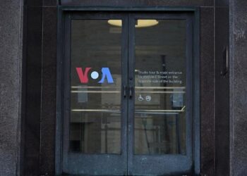 Gjykata e New York pezullon mbylljen e Zërit të Amerikës
