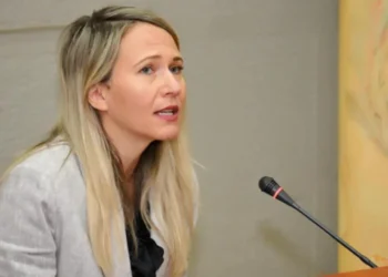 Kush e drejton Bashkinë e Tiranës? PD kërkon shkresën e Veliajt, Ristani: Jam në detyrë konform ligjit
