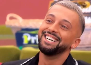 “Gati për kapitullin e ri”, çfarë po paralajmëron Gjesti pasi fitoi çmimin e madh në “Big Brother VIP 4”