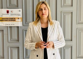 Zhupa kërkon mbylljen e zyrës zgjedhore të PS në Delvinë: Shkelje e ligjit, ndodhet 50 metra larg KZAZ-së!