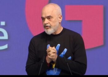 Çfarë po paralajmëron Rama? Kryeministri: I bindur që s’do të jetë larg dita kur vendi do të ketë gruan e parë kryeministre
