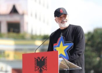 Edi Rama: Të bëhemi bashkë si 5 gishtat e dorës, braktisni profetët e rremë që premtojnë gjëra madhështore