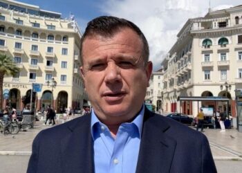 “Nuk do të tolerohet asnjë sorollatje”/ Vota e diasporës, Balla paralajmëron kompaninë postare: Të respektojë kontratën me KQZ