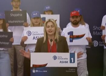 “Kërcënues, dhunues, shpopullues”/ Ina Zhupa “lëshon gjuhën”, mesazh Ramës nga Saranda: Ik se do të jap një pesçe…