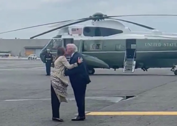 Krizë mes Donald e Melania Trump? Një puthje në faqe dhe rrugë të ndara për ditëlindje
