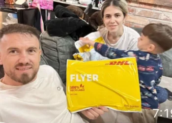 “Jua shpërblefsha me pasaportën europiane”/ Rama nxjerr foton e emigrantëve që kanë votuar: Sa prekëse dhe frymëzuese…