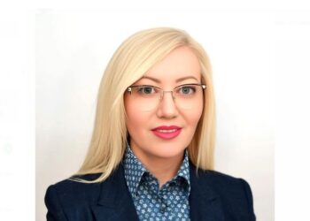Njihuni me Etleva Budinin, kandidaten socialiste të Durrësit