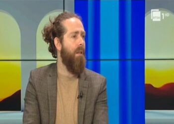 Milionat e PD për lobim, pedagogu: S’ka gjë për t’u çuditur! 8 mijë € në ditë i harxhojnë veç për dhallë e kafe