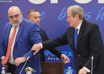 Iku e shtuna dhe erdhi e hëna, por Chris LaCivita nuk duket gjëkundi