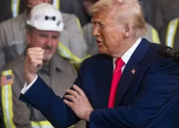 Kina u hakmor me tarifa 84%, reagon menjëherë Donald Trump
