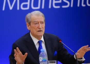 6 mln dollarë për lobime në SHBA, Berisha ultimatum të vetëve: Asnjë  të mos dalë në media për këtë temë!