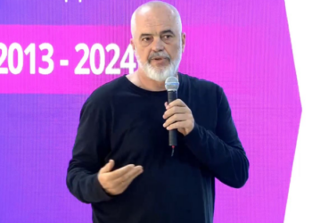 “7×7= 6 mln”/ Rama në Kukës: Të gjithë sondazhet na tregojnë fitues! Kush thotë të kundërtën jeton jashtë realiteti