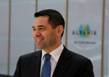 Kushtetuesja pranon pjesërisht kërkesën e Arben Ahmetaj, shfuqizohen sekuestrot ndaj pasurive të tij