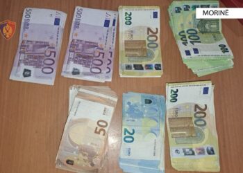 Po fuste në Shqipëri 26.000 euro, ndalohet në Morinë 35-vjeçari nga Kosova