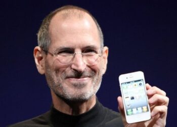 “Vrasësi më i madh i produktivitetit”, Steve Jobs e zbulonte 40 vite më parë