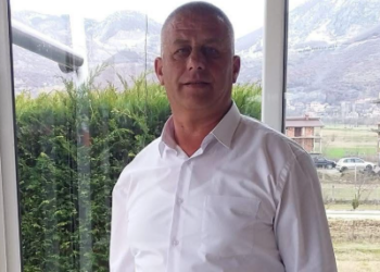 Arrestimi i mësuesit në Prrenjas, prokuroria jep detaje nga hetimet: Krijonte situata ku ishin vetën në klasë dhe…