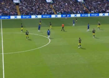 Chelsea vuan, por fiton ndaj Everton dhe nis të ëndërrojë Champions; Broja e sheh ndeshjen nga tribuna